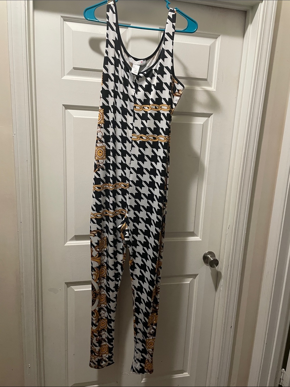 Sleeveless Houndstooth & Chain Print Jumpsuit - Black, White & Gold